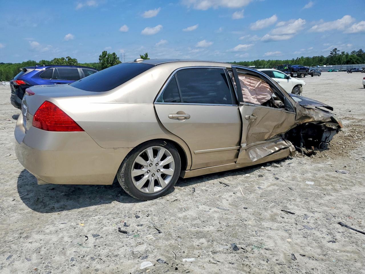 2006 HONDA ACCORD photo 5