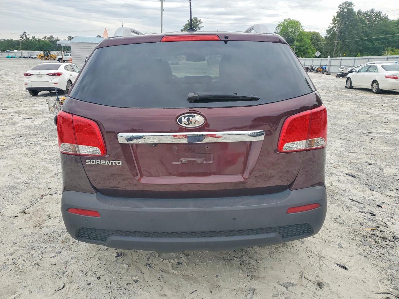 2013 KIA SORENTO LX photo 16