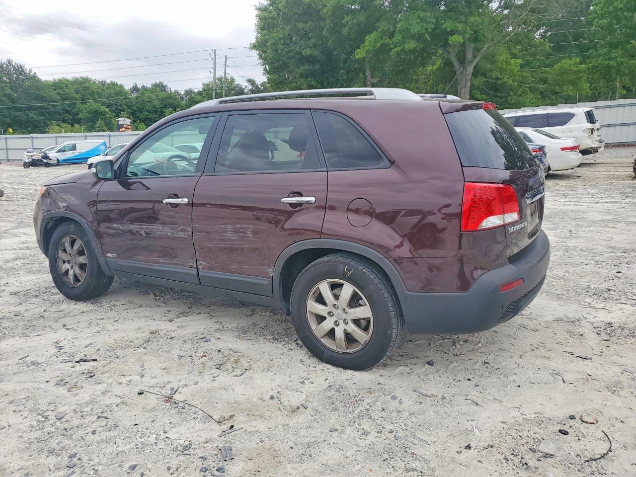 2013 KIA SORENTO LX photo 4