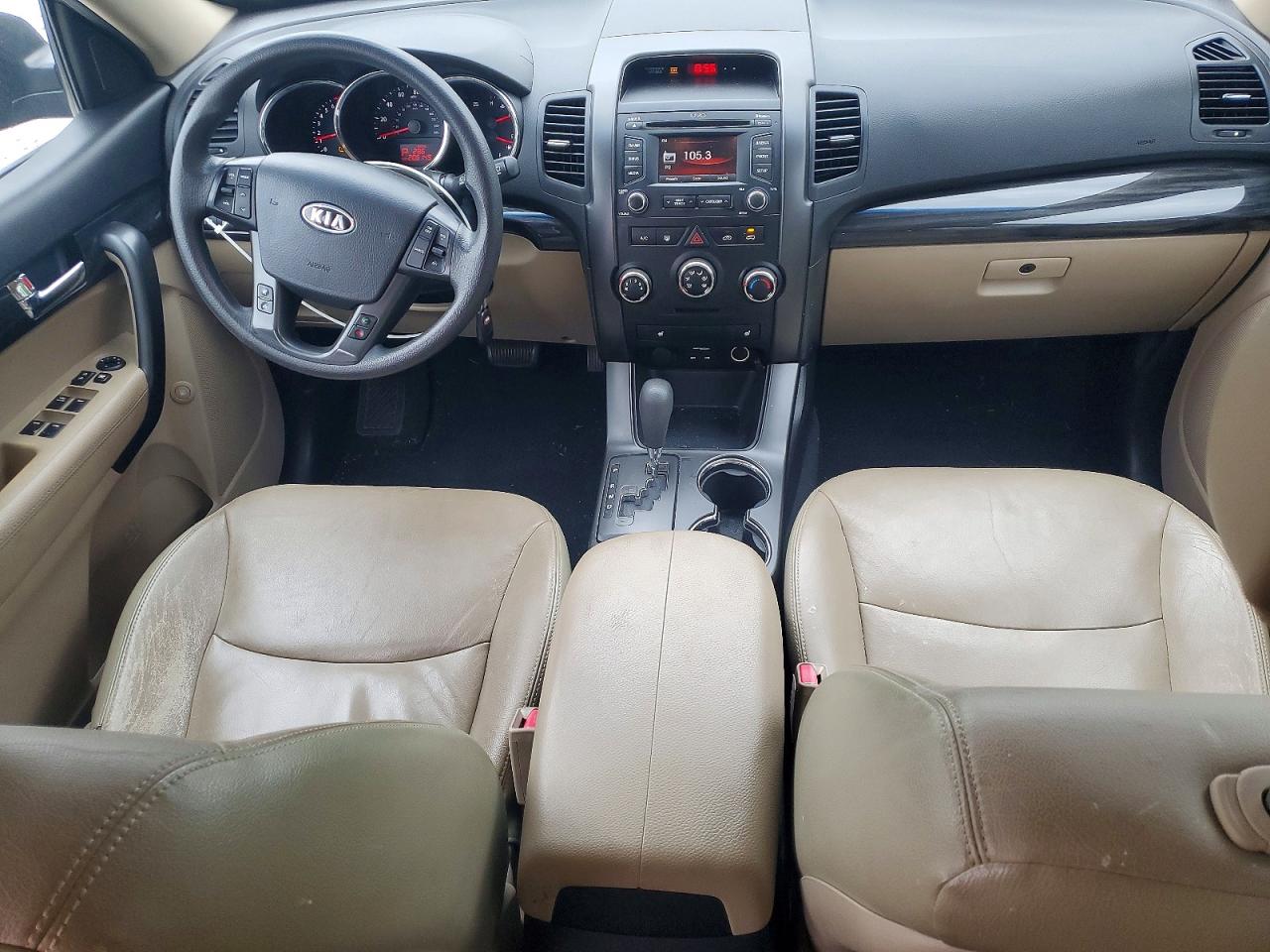 2013 KIA SORENTO LX photo 22