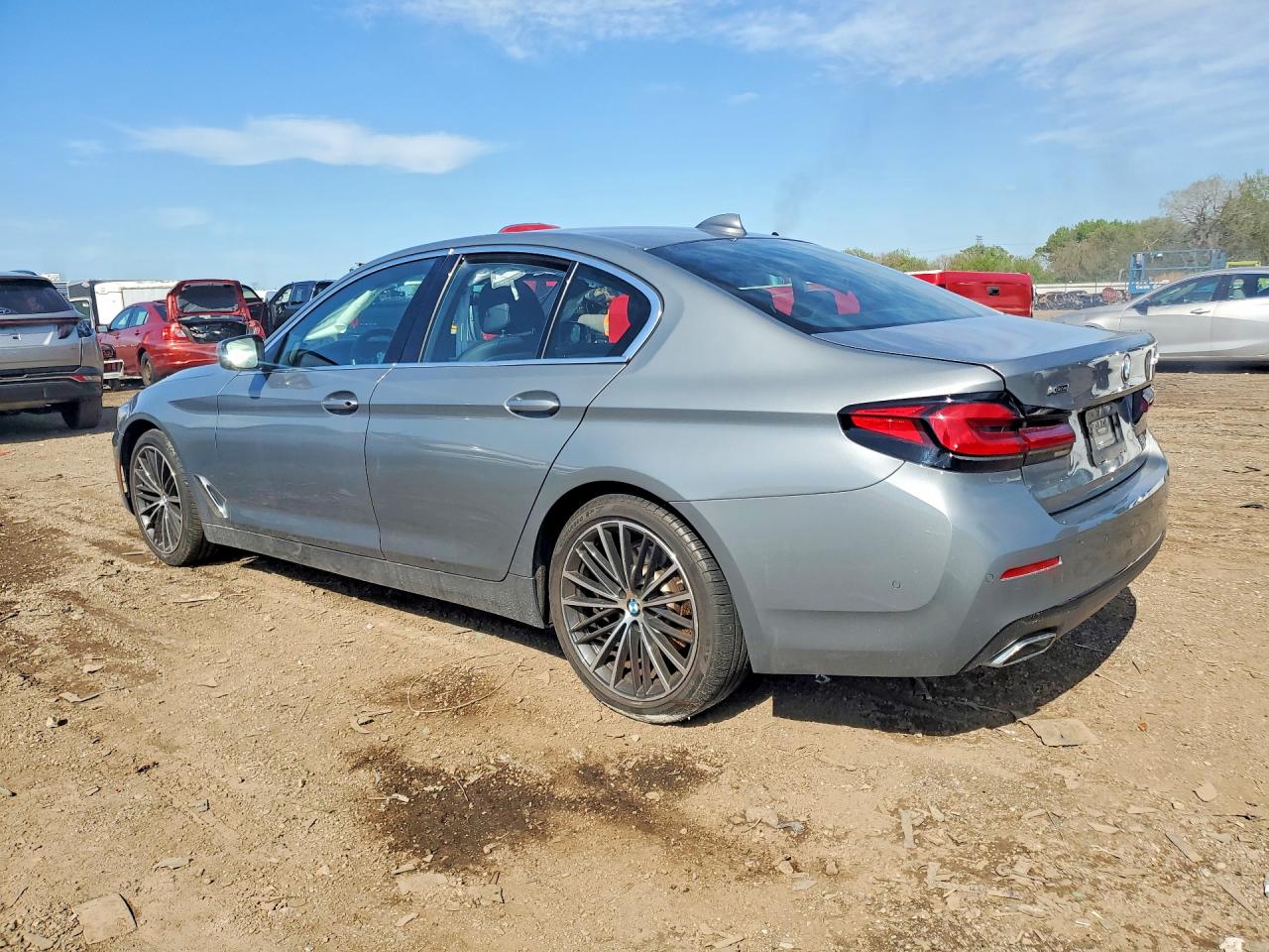 2023 BMW 530 XI photo 3