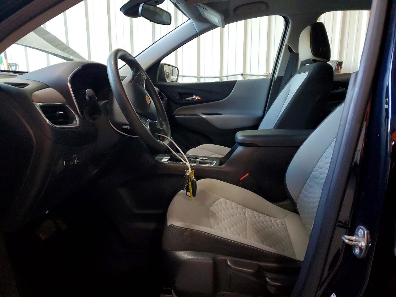 2021 CHEVROLET EQUINOX LS photo 13