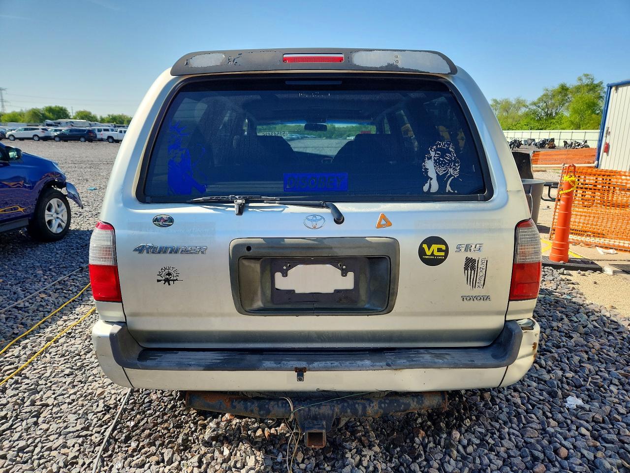 2000 TOYOTA 4RUNNER SR5 photo 11
