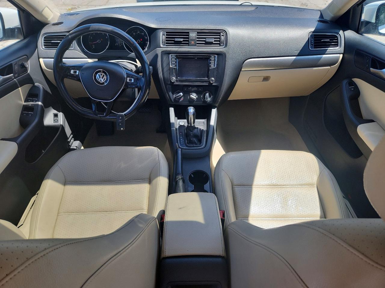 2016 VOLKSWAGEN JETTA SE photo 22