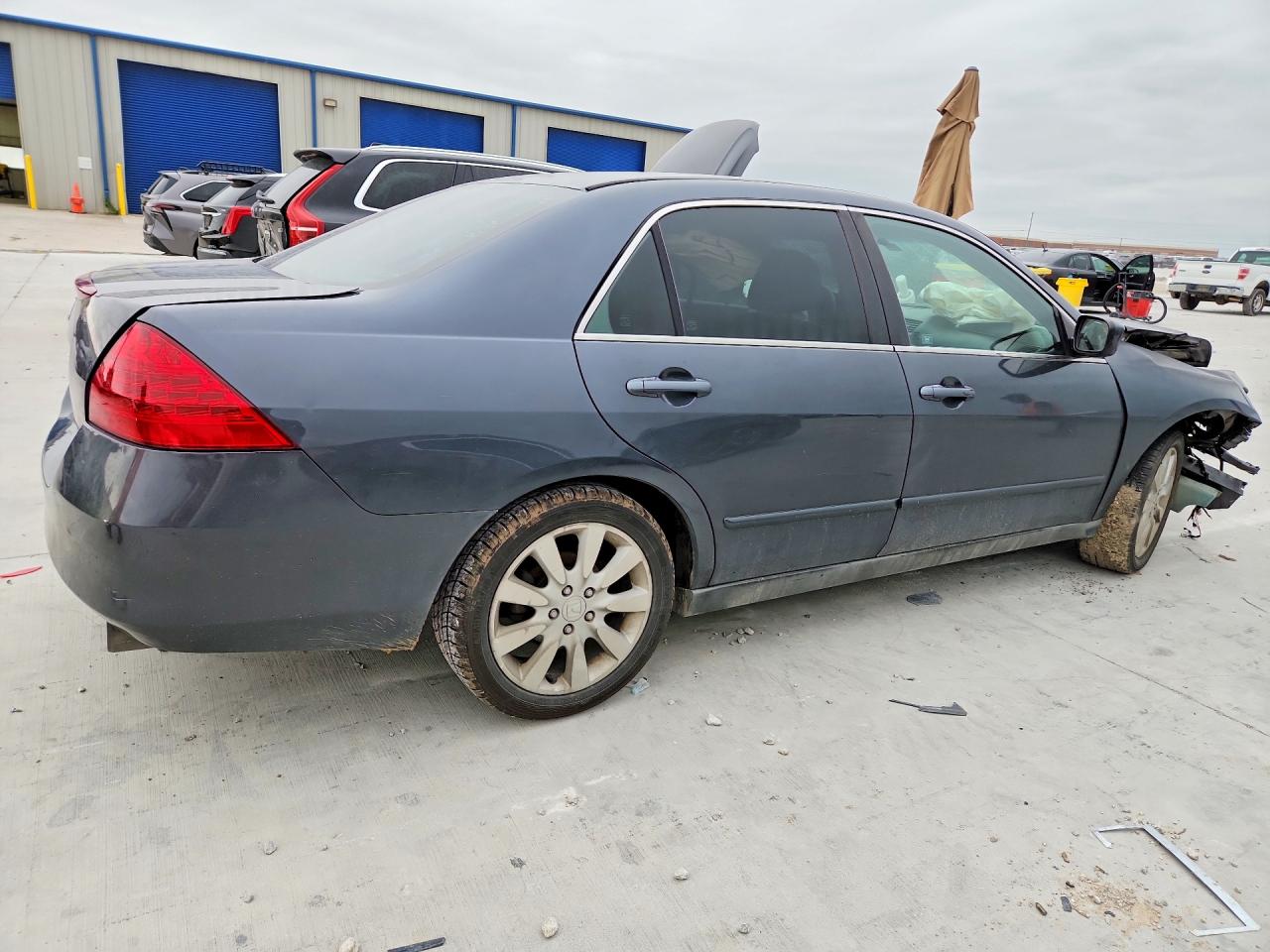 2006 HONDA ACCORD LX photo 5