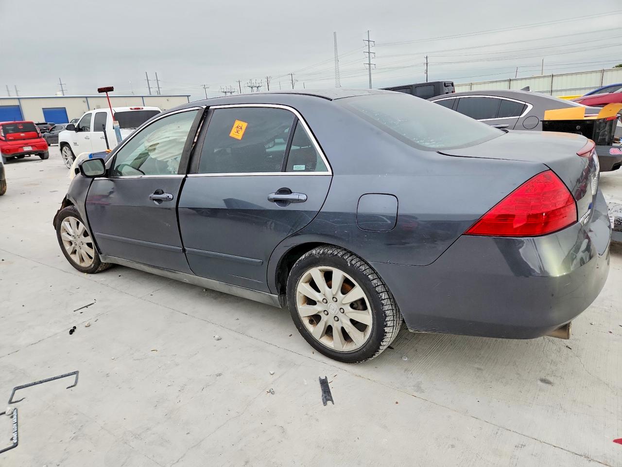 2006 HONDA ACCORD LX photo 3