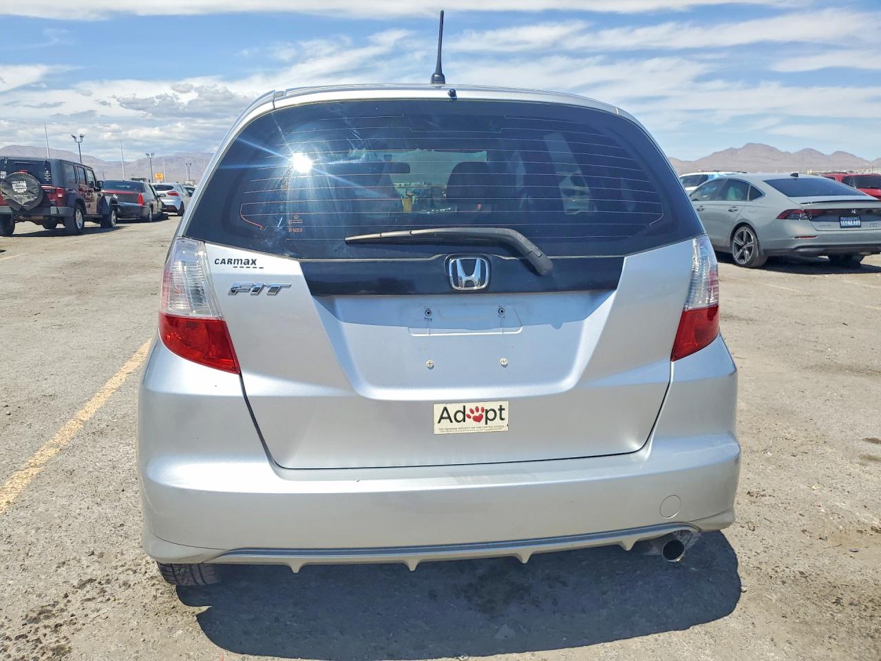 2013 HONDA FIT photo 11