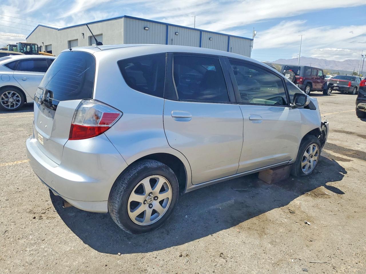 2013 HONDA FIT photo 5