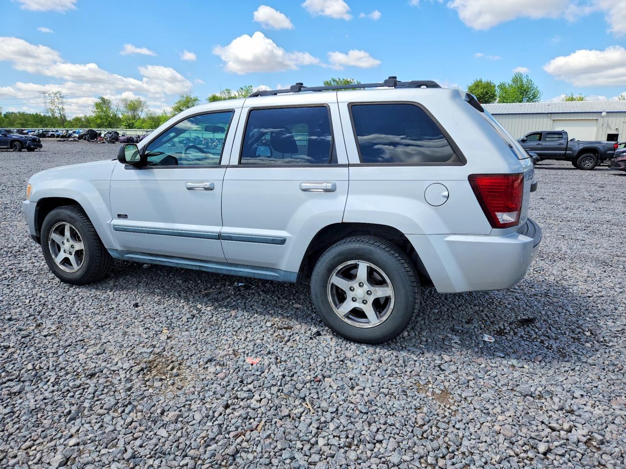 2007 JEEP GRAND CHEROKEE LAREDO photo 4