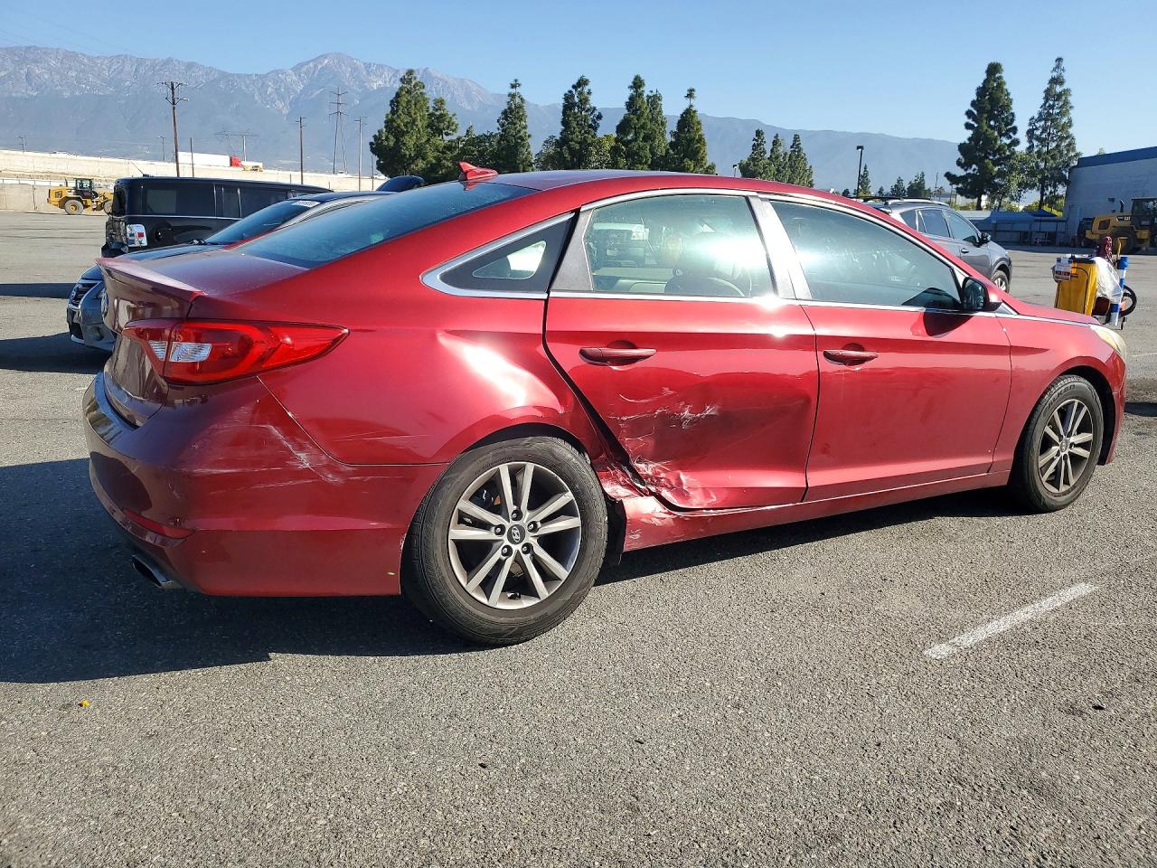 2015 HYUNDAI SONATA SE photo 7