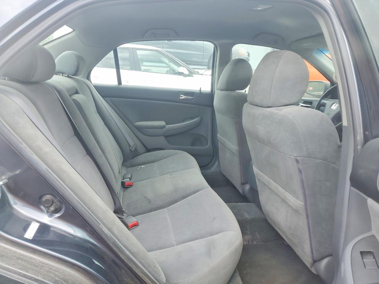 2004 HONDA ACCORD LX photo 19