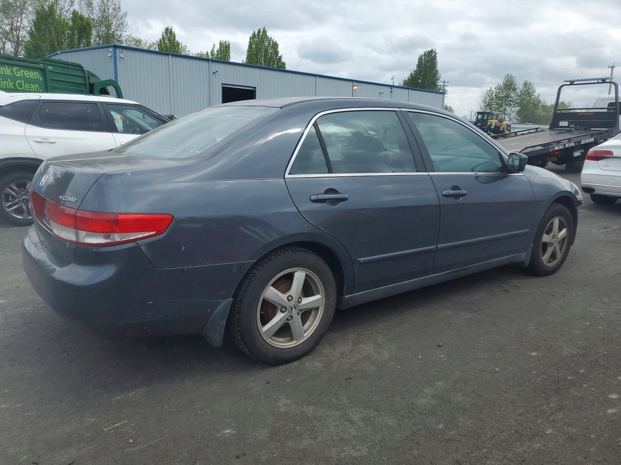 2004 HONDA ACCORD LX photo 5