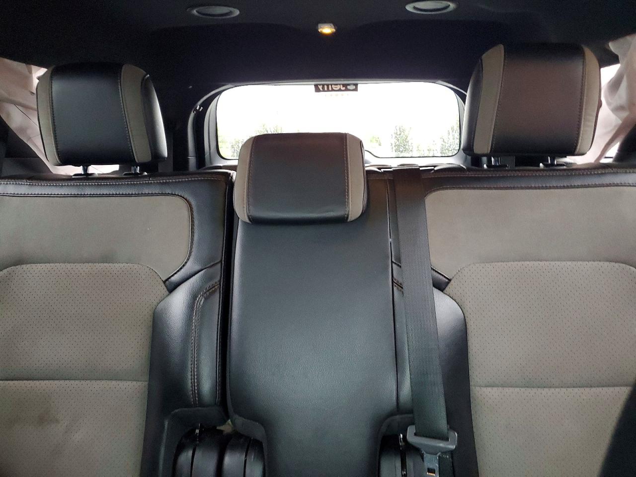2017 FORD EXPLORER XLT photo 19
