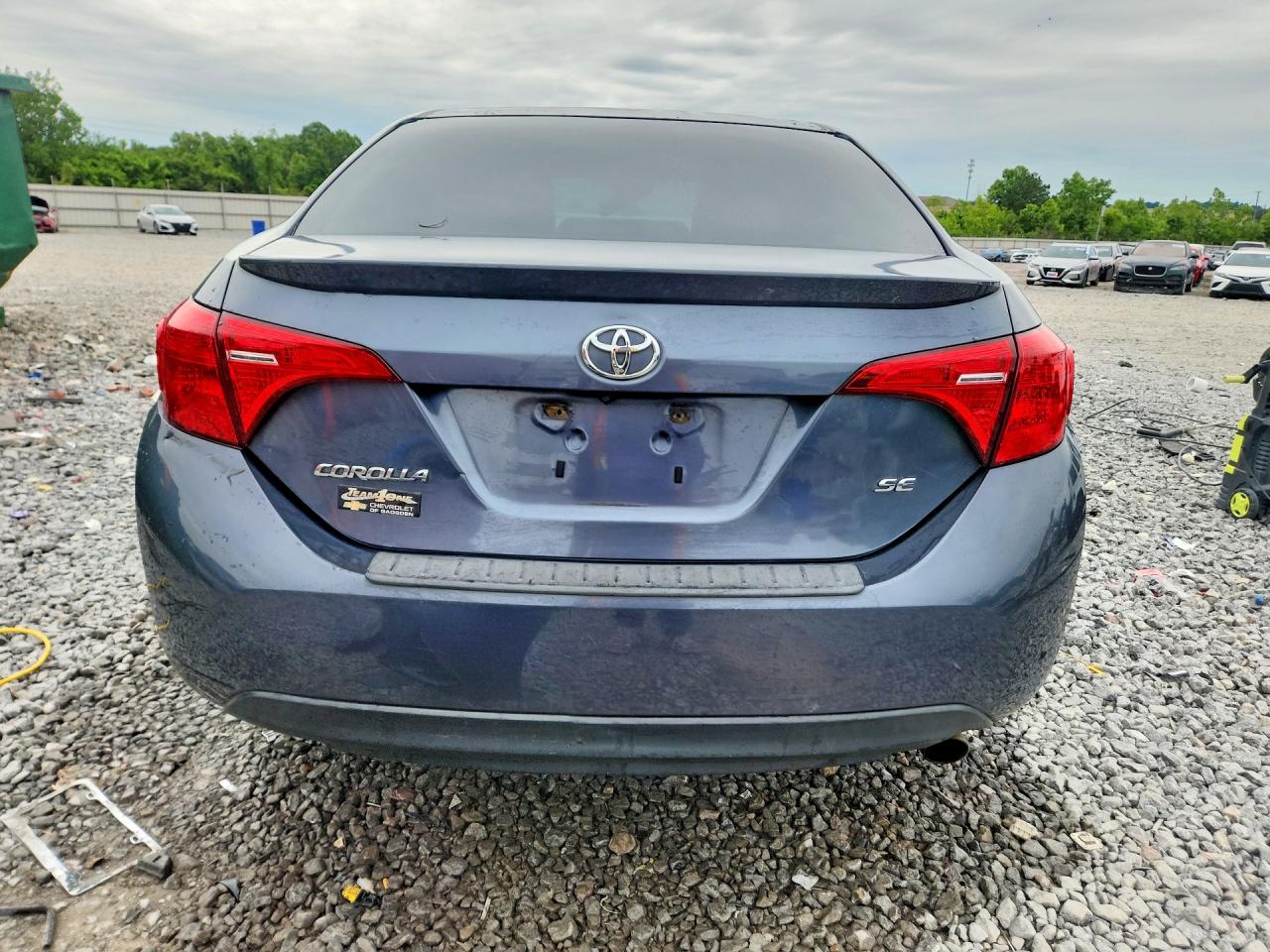 2017 TOYOTA COROLLA SE photo 6
