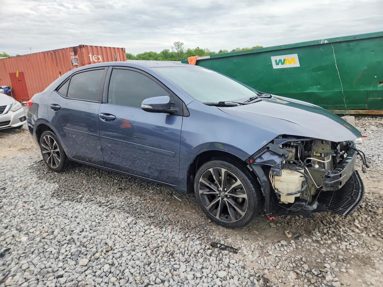 2017 TOYOTA COROLLA SE photo 4
