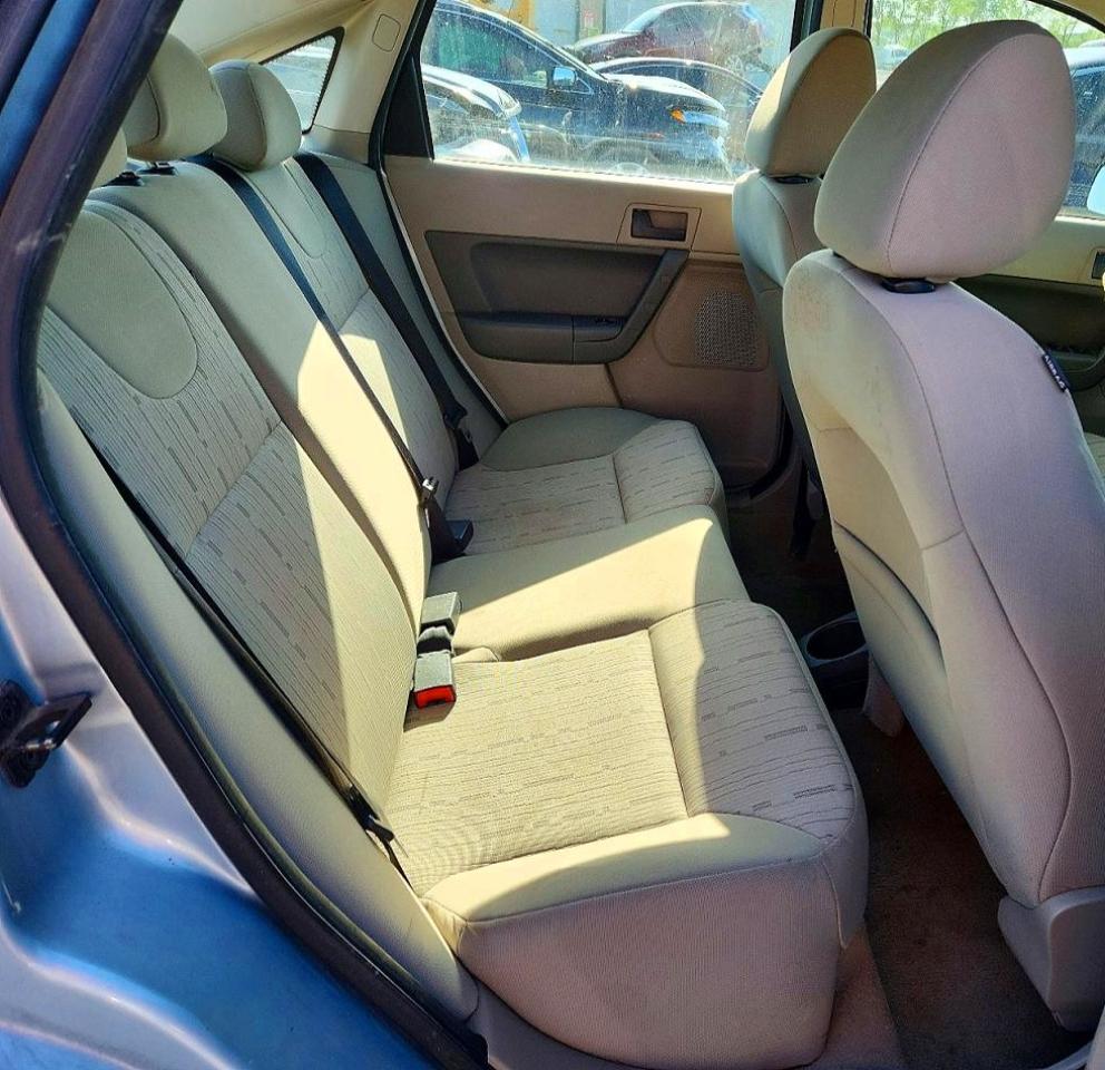 2009 FORD FOCUS SE photo 10