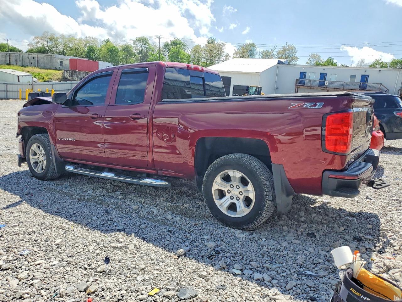 2017 CHEVROLET SILVERADO K1500 LT photo 3