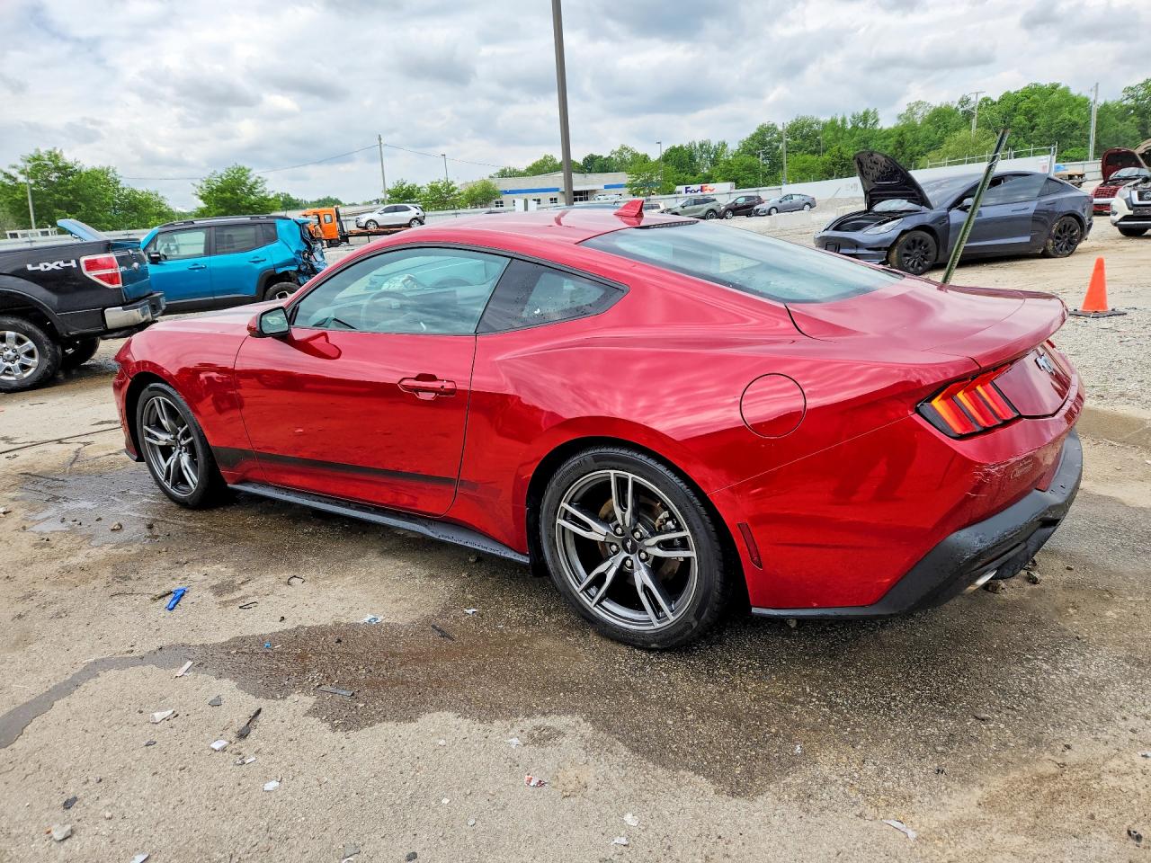 2024 FORD MUSTANG photo 3