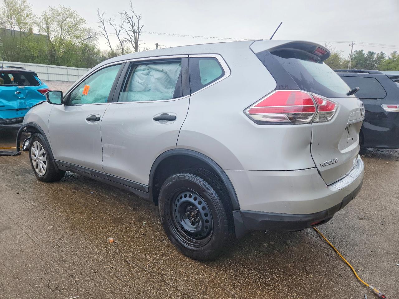 2016 NISSAN ROGUE S photo 3