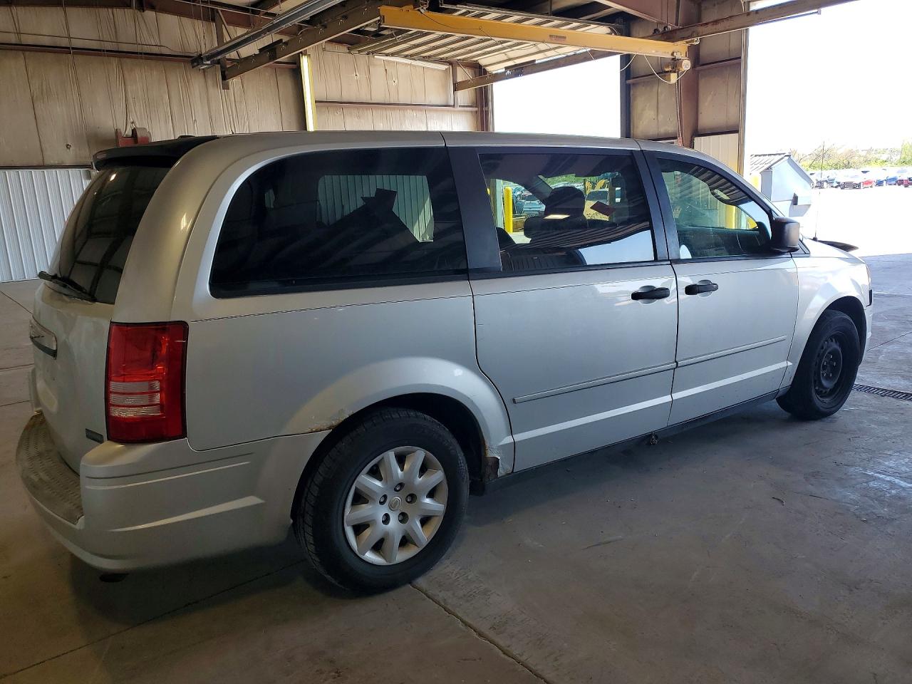 2008 CHRYSLER TOWN & COUNTRY LX photo 5