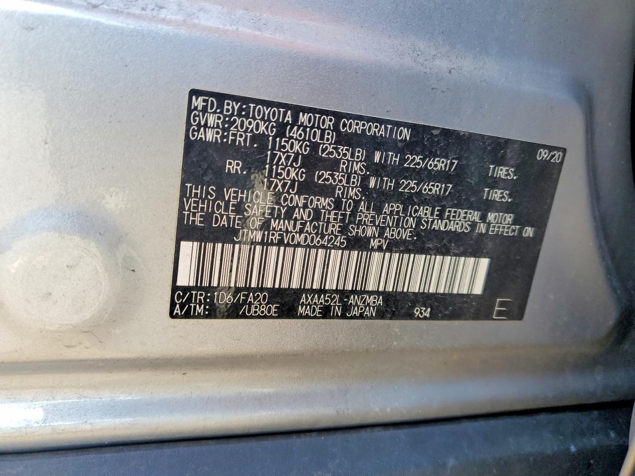 2021 TOYOTA RAV4 XLE photo 25