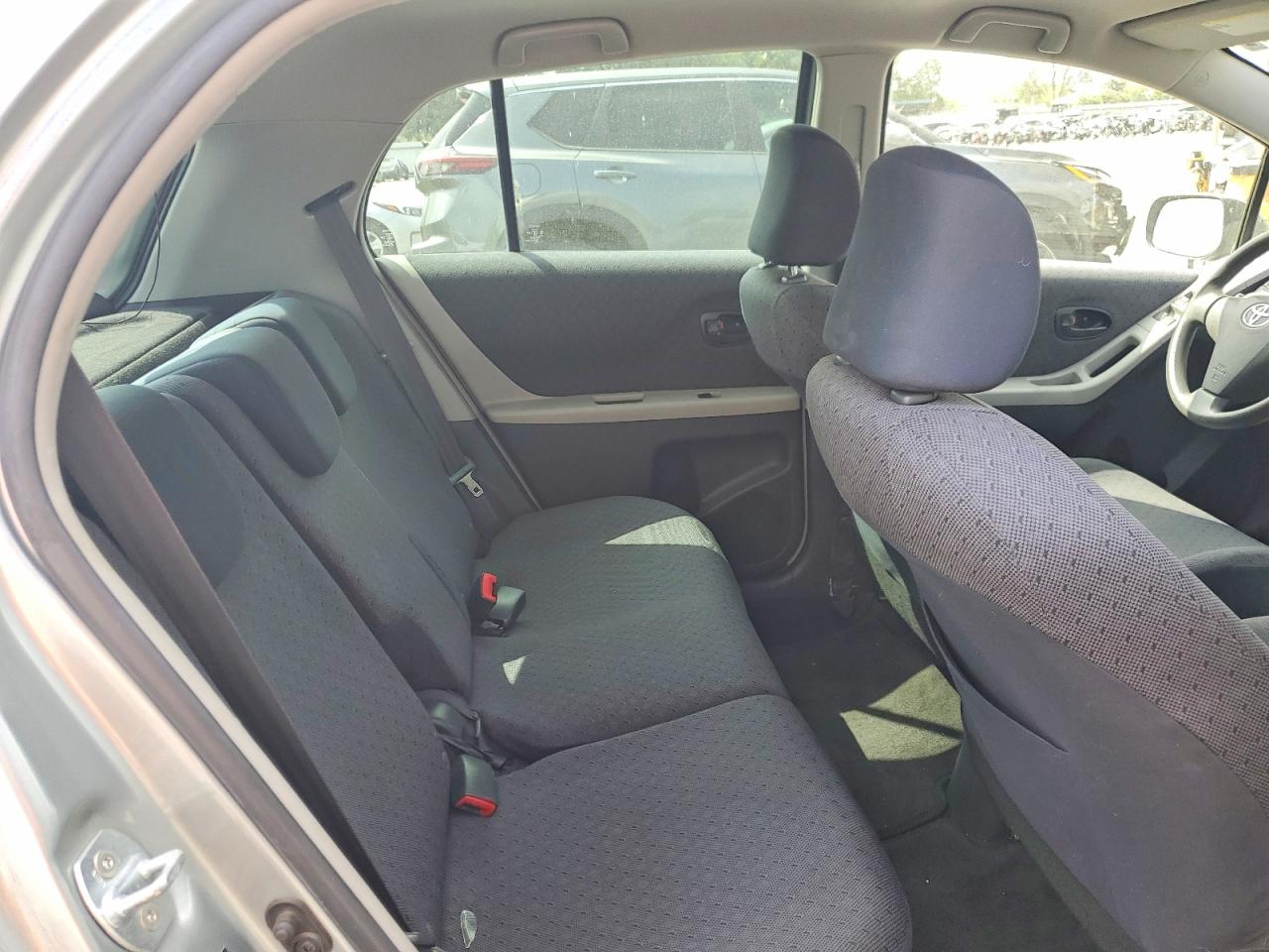 2009 TOYOTA YARIS BASE photo 19