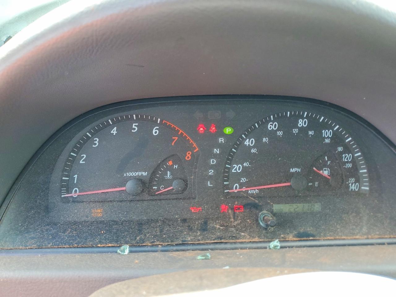 2004 TOYOTA CAMRY LE photo 17