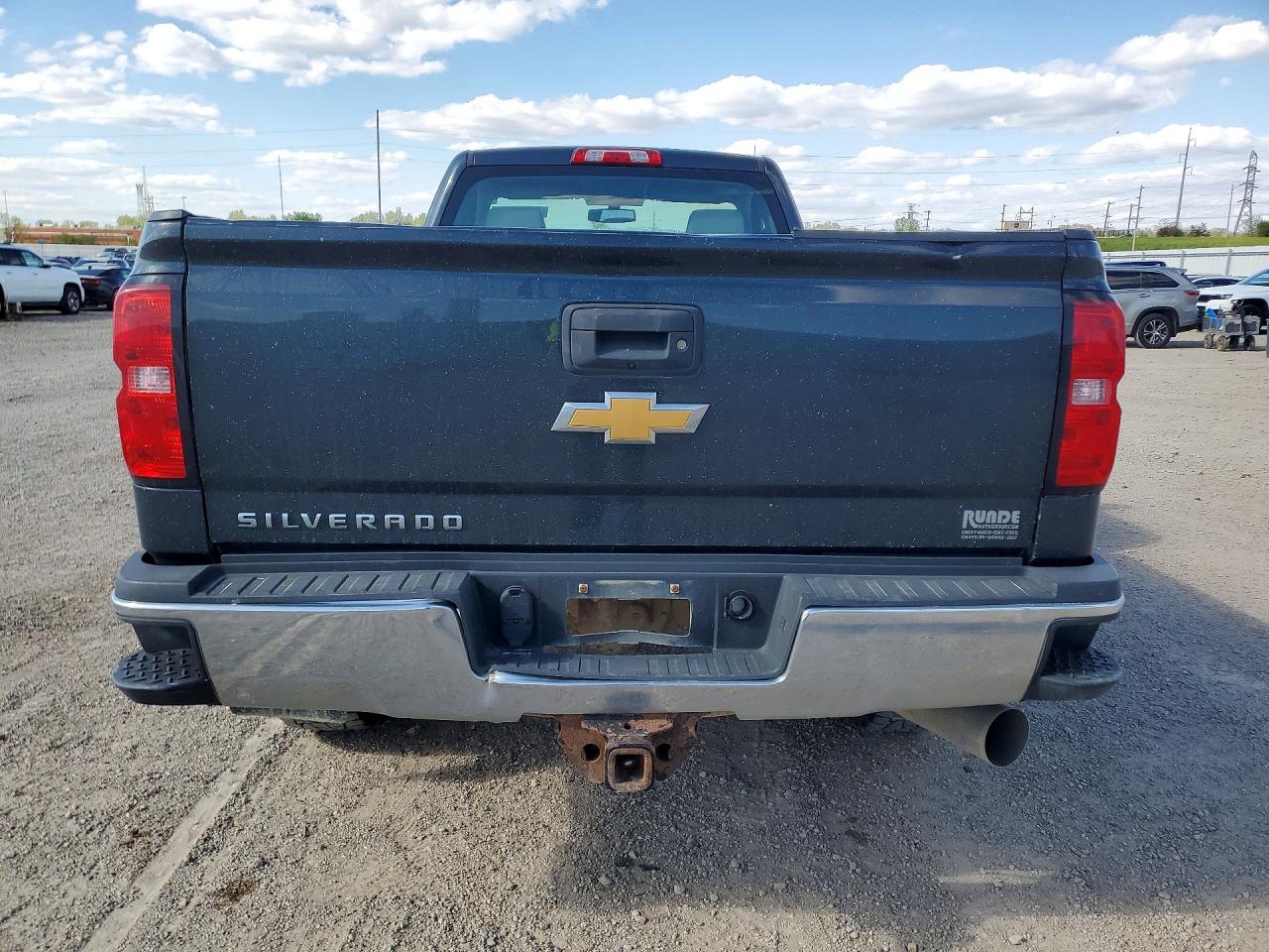 2017 CHEVROLET SILVERADO K3500 photo 11