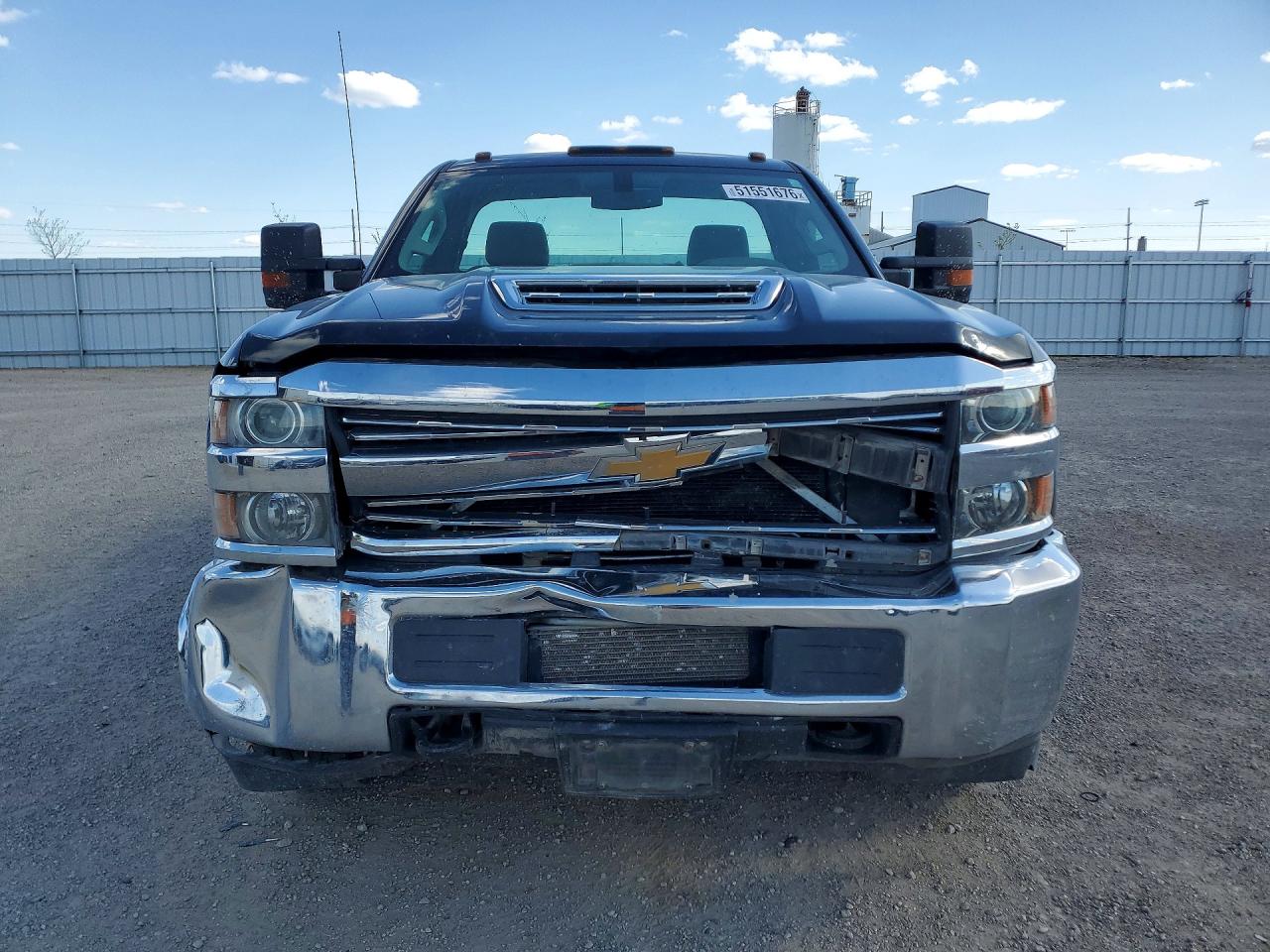 2017 CHEVROLET SILVERADO K3500 photo 9
