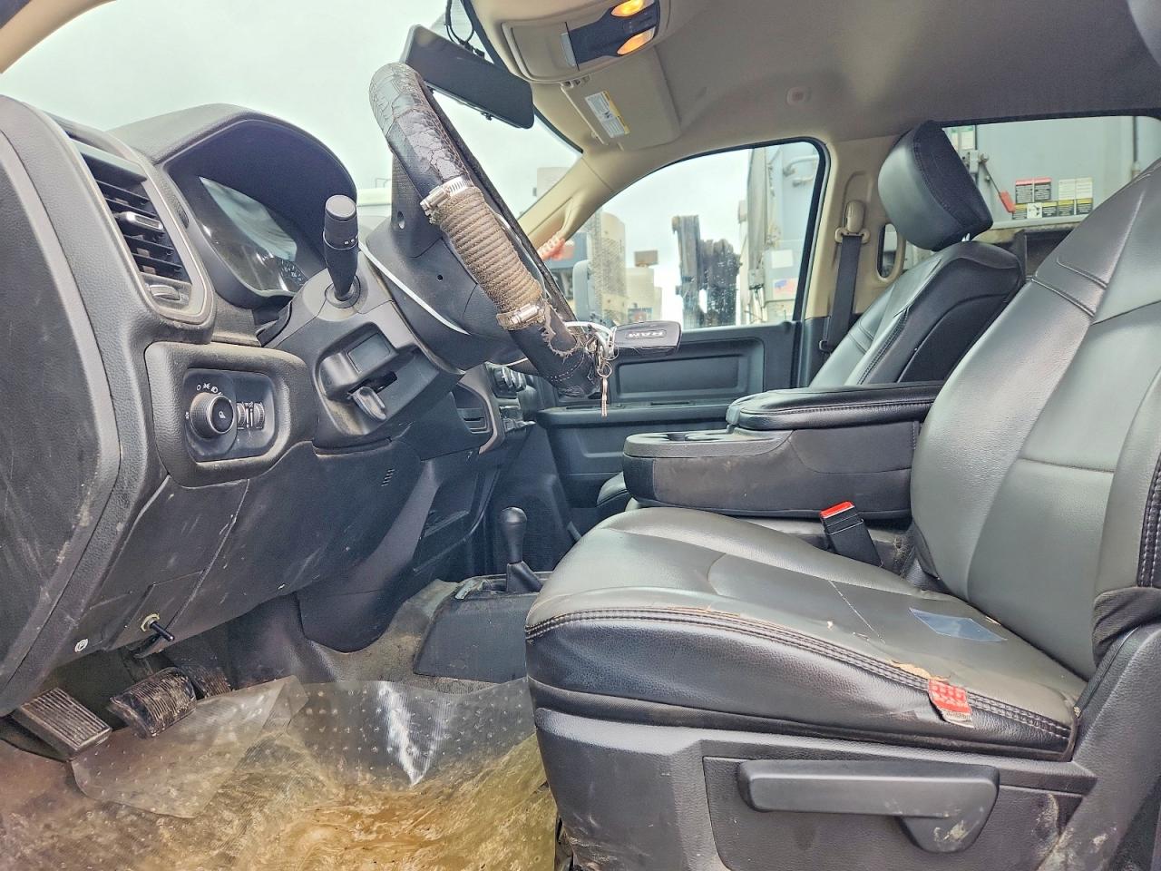 2019 RAM 3500 TRADESMAN photo 13