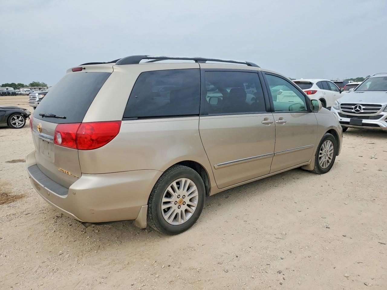 2008 TOYOTA SIENNA XLE LIMITED photo 3