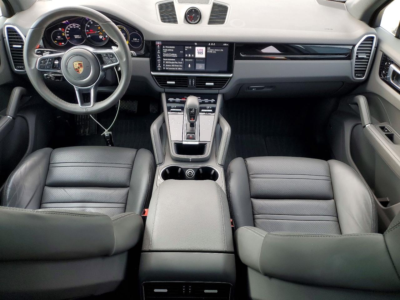 2019 PORSCHE CAYENNE photo 15