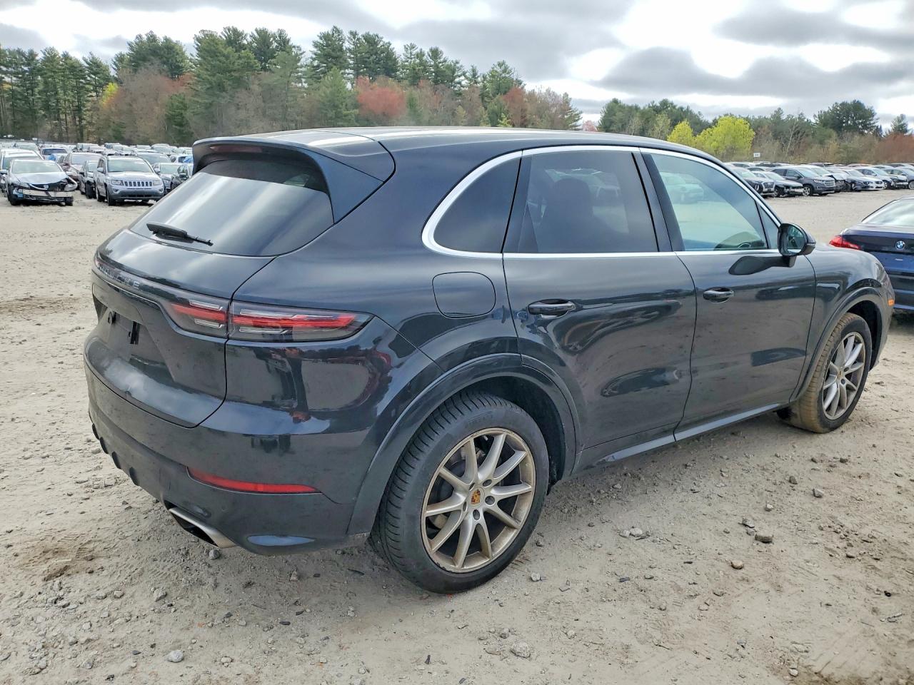 2019 PORSCHE CAYENNE photo 5