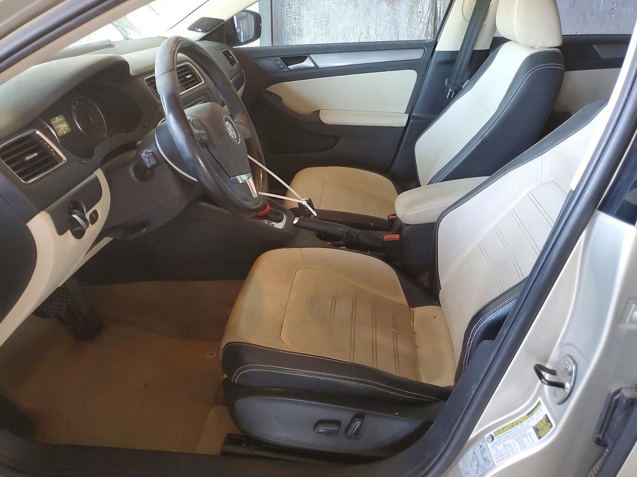 2014 VOLKSWAGEN JETTA SEL photo 13