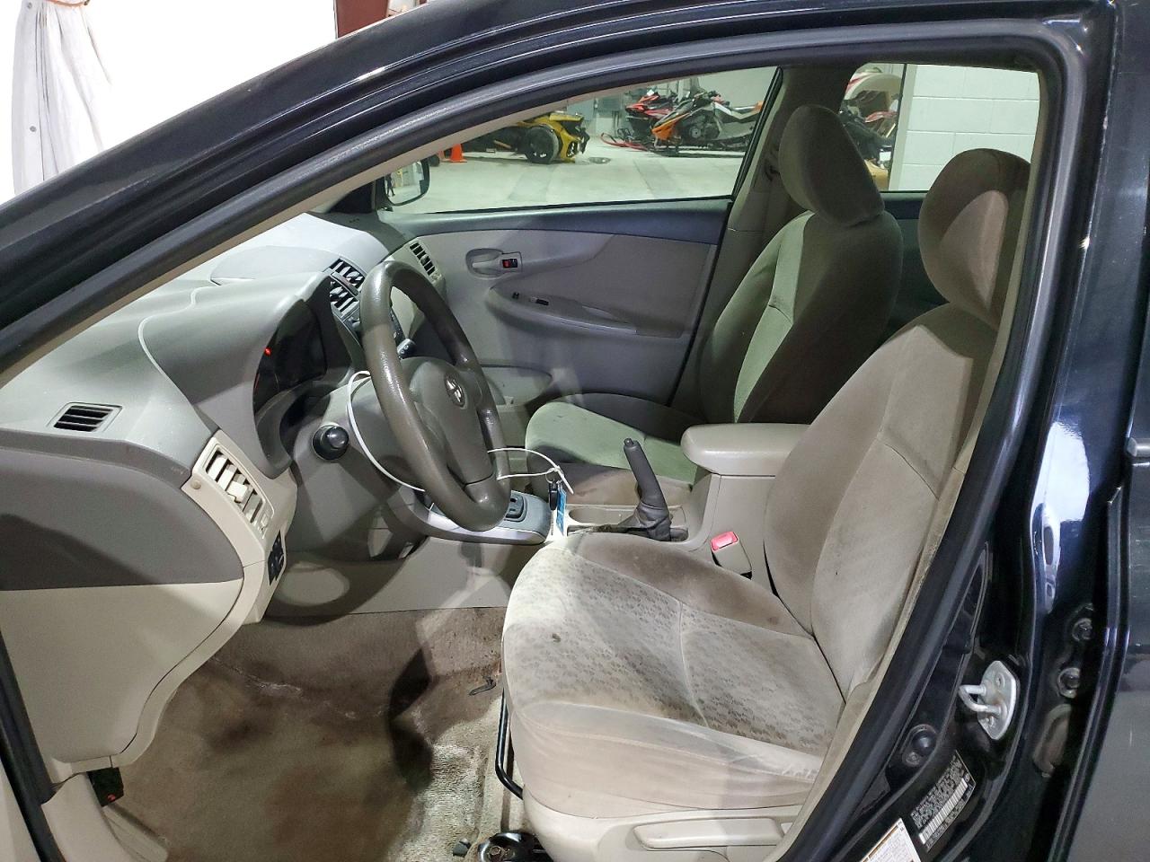 2009 TOYOTA COROLLA LE photo 19