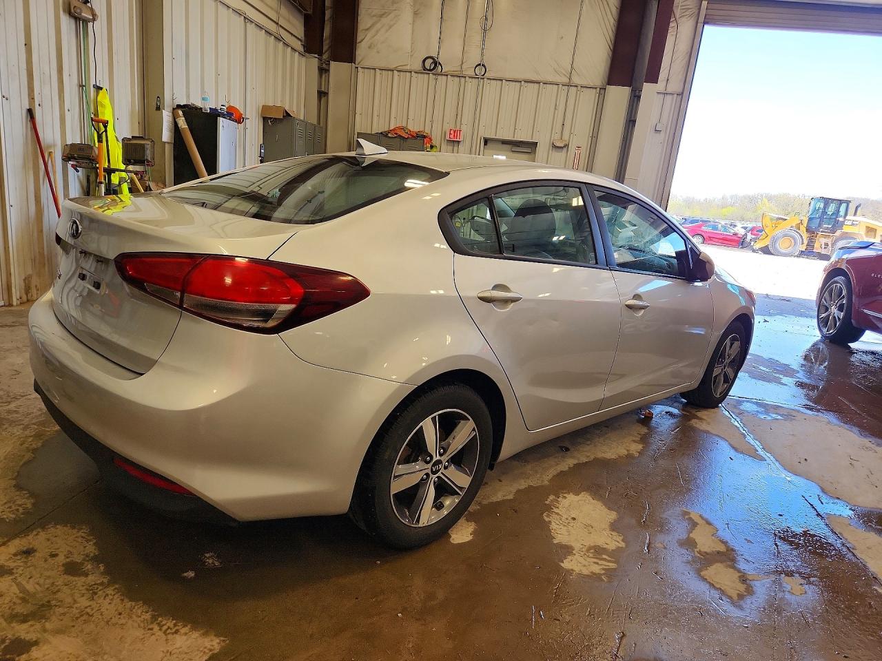 2018 KIA FORTE LX photo 5