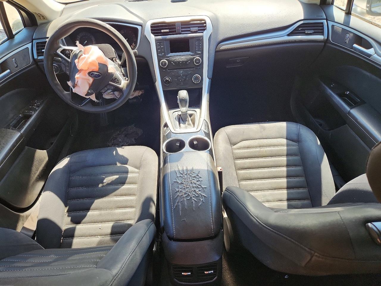 2013 FORD FUSION SE photo 8