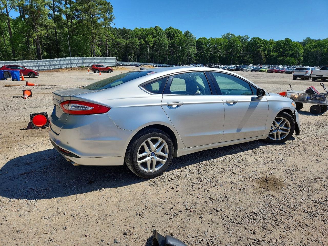 2013 FORD FUSION SE photo 3