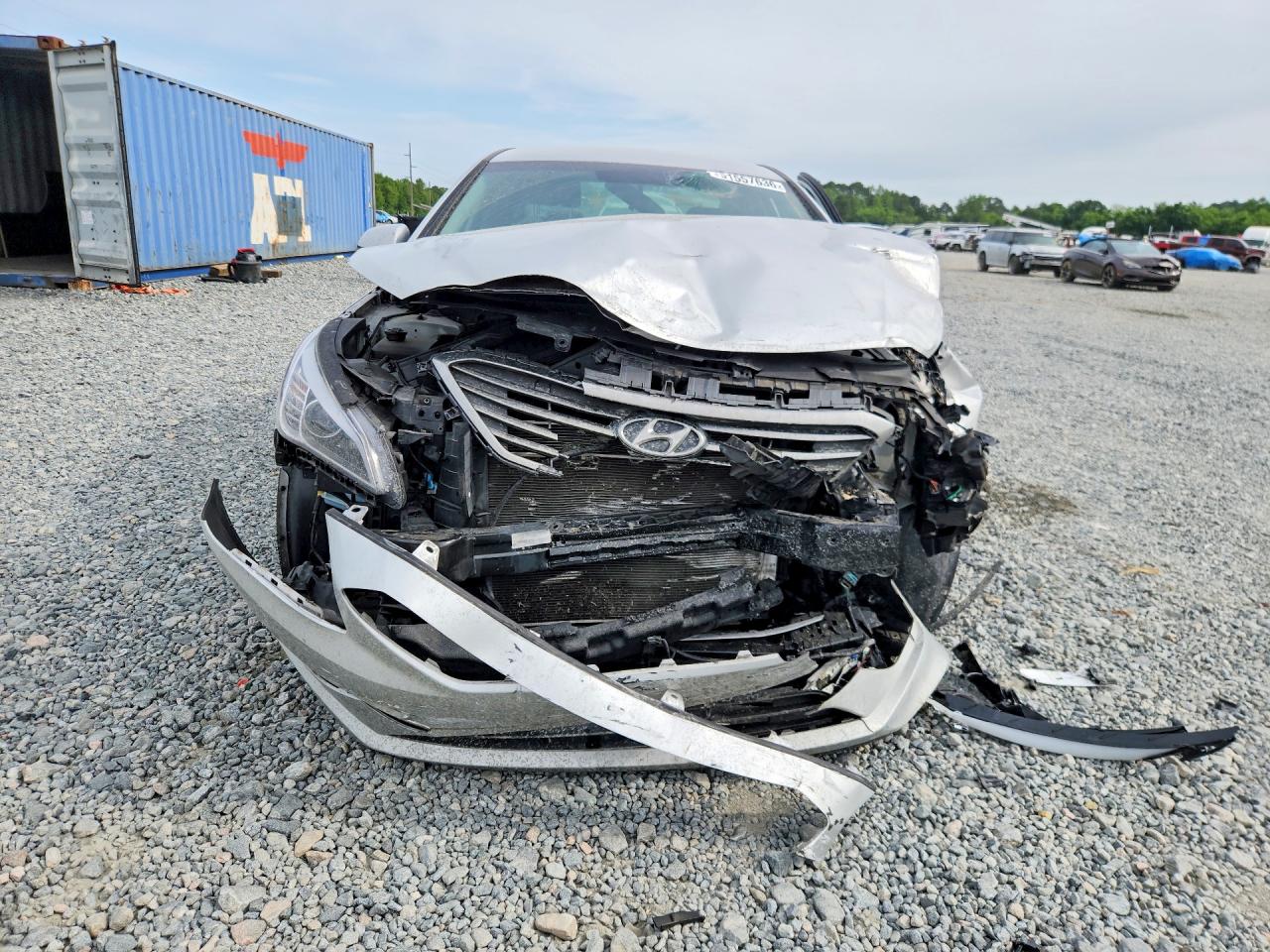 2015 HYUNDAI SONATA SE photo 13