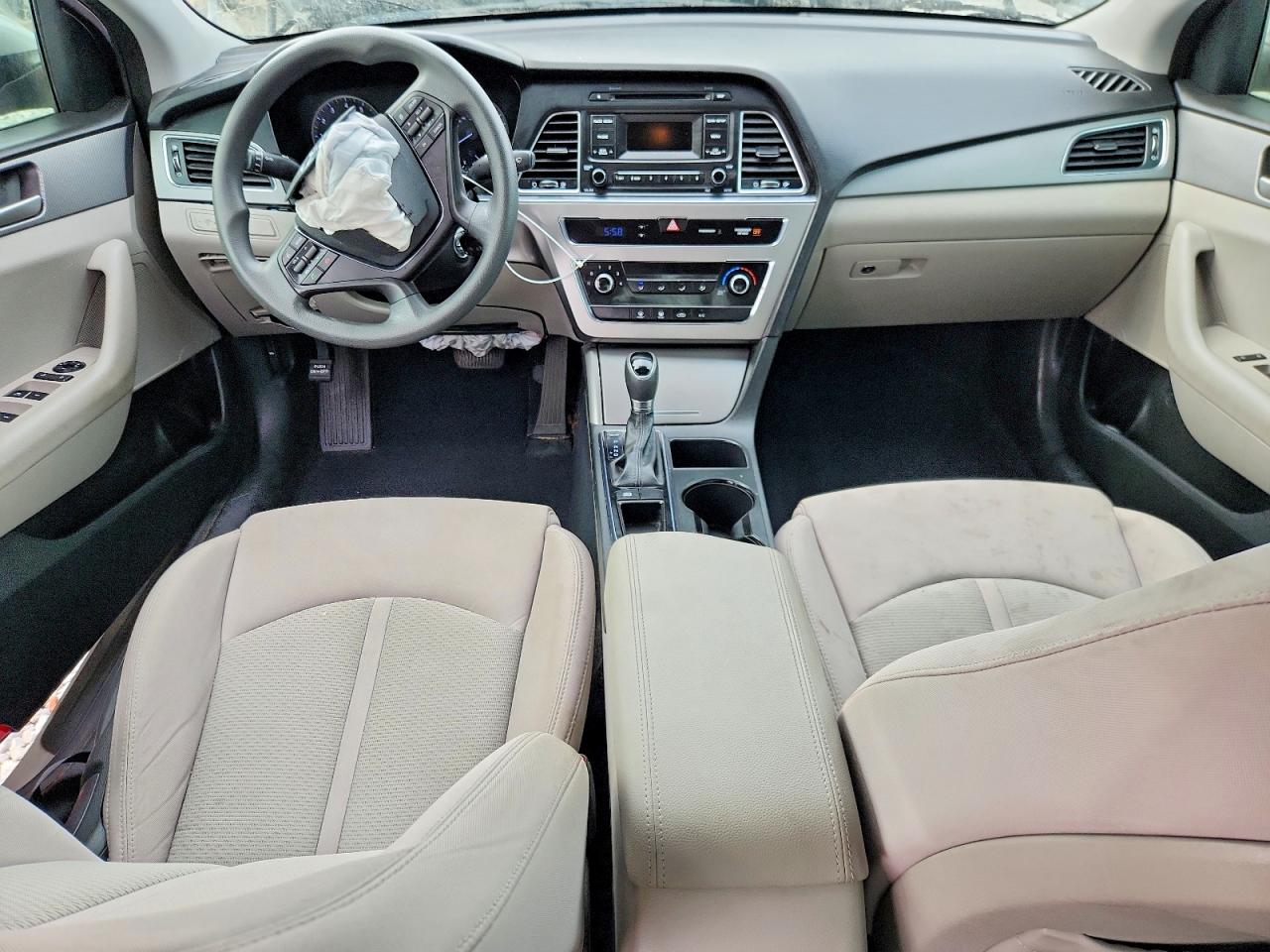 2015 HYUNDAI SONATA SE photo 22