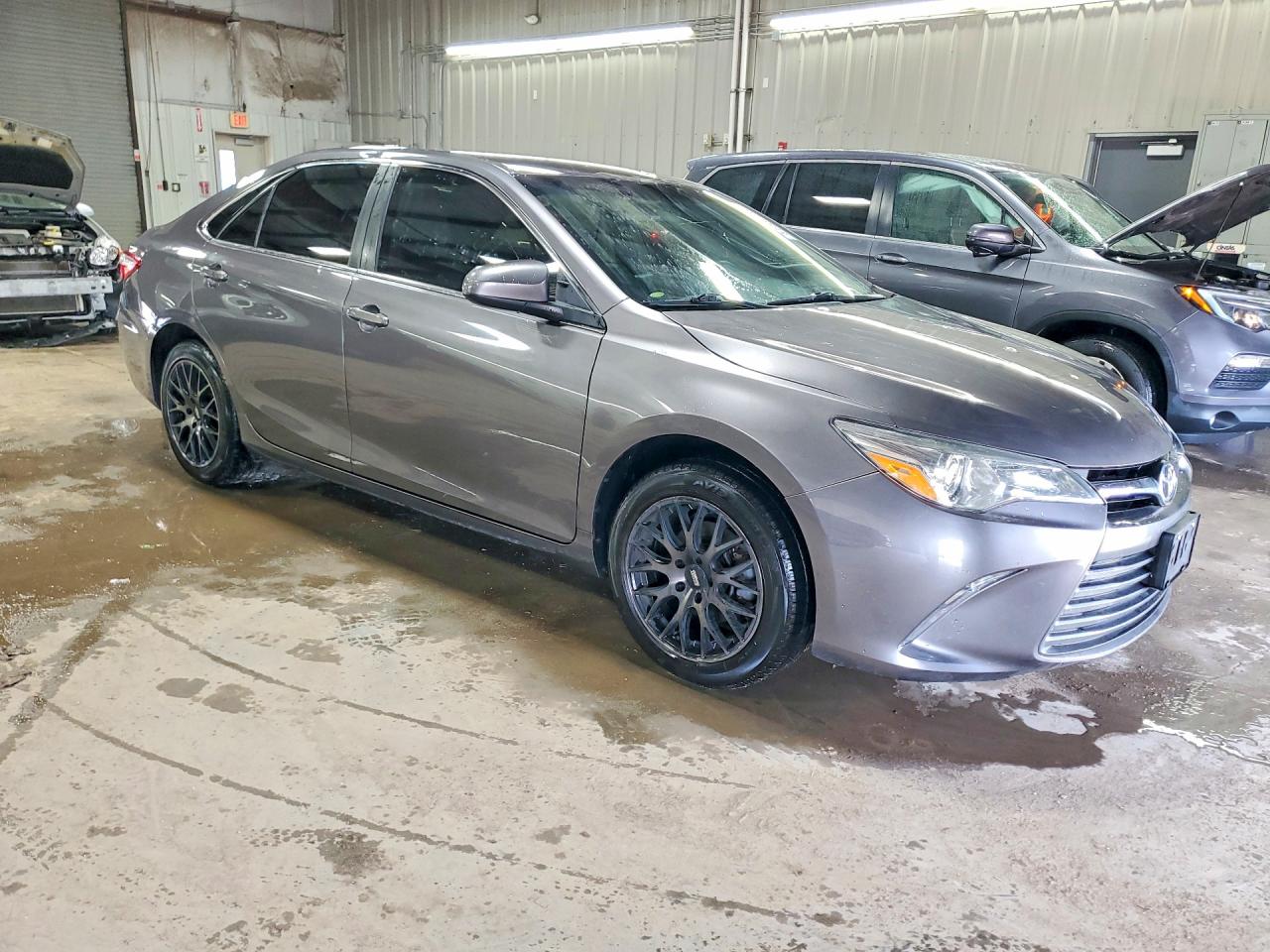 2016 TOYOTA CAMRY LE photo 7