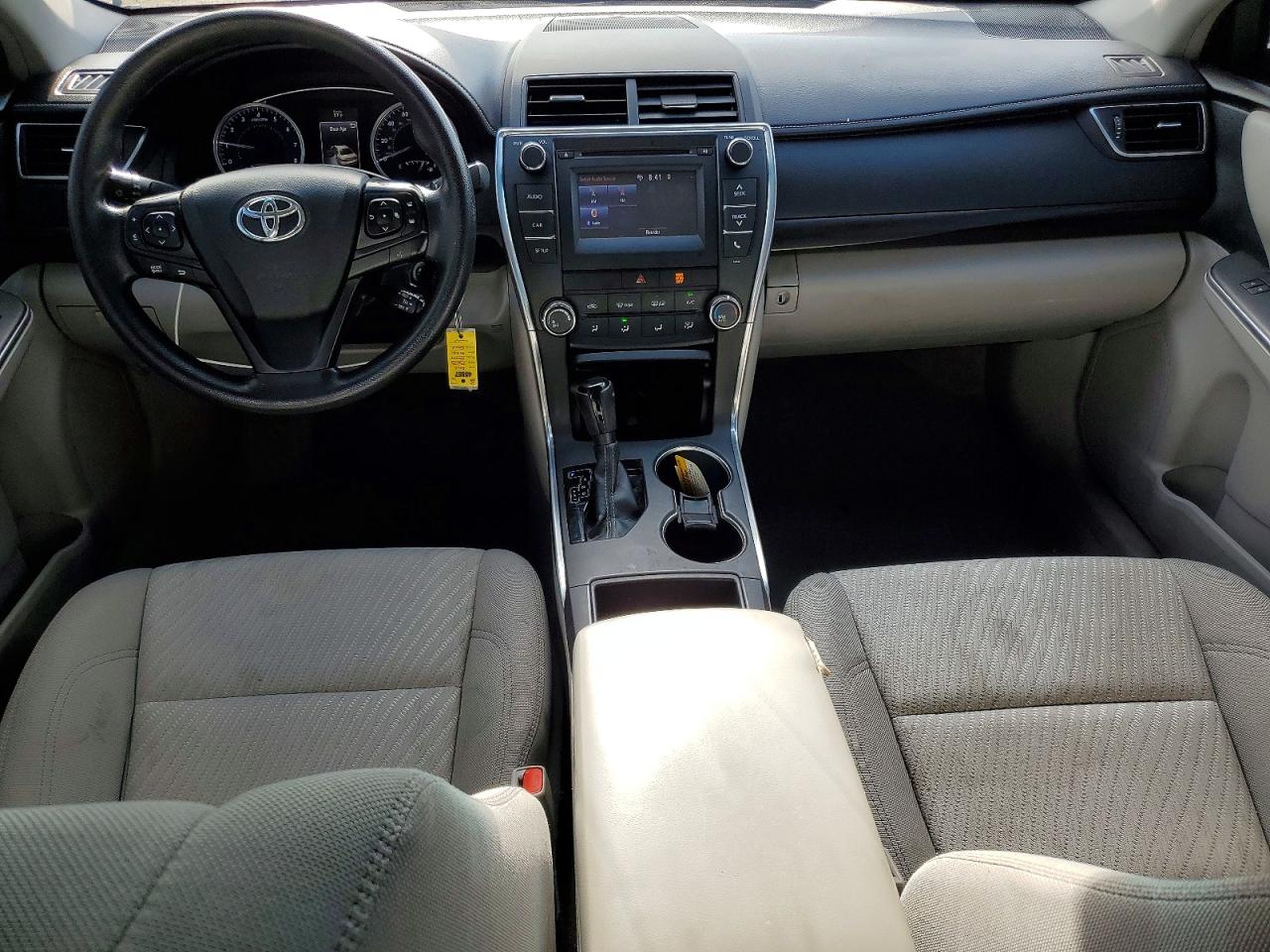 2016 TOYOTA CAMRY LE photo 15