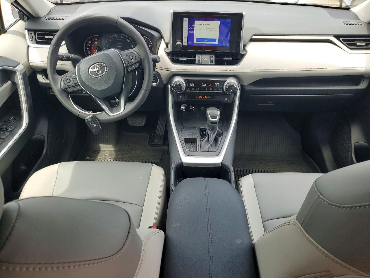 2024 TOYOTA RAV4 XLE PREMIUM photo 15
