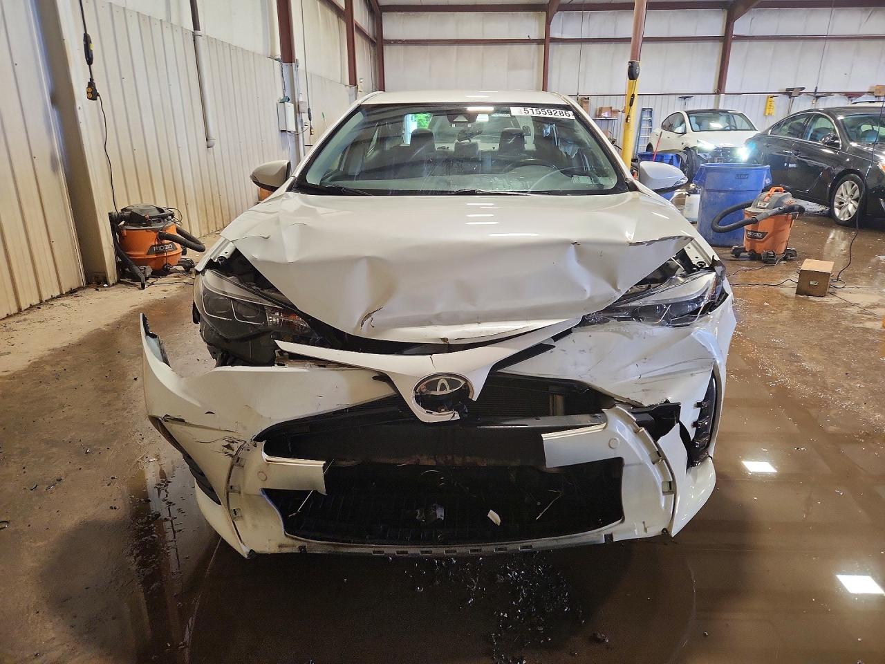 2018 TOYOTA COROLLA SE photo 9
