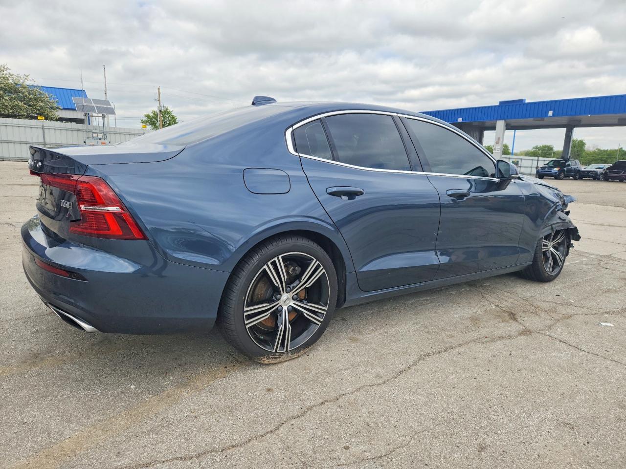2019 VOLVO S60 T6 INSCRIPTION photo 9