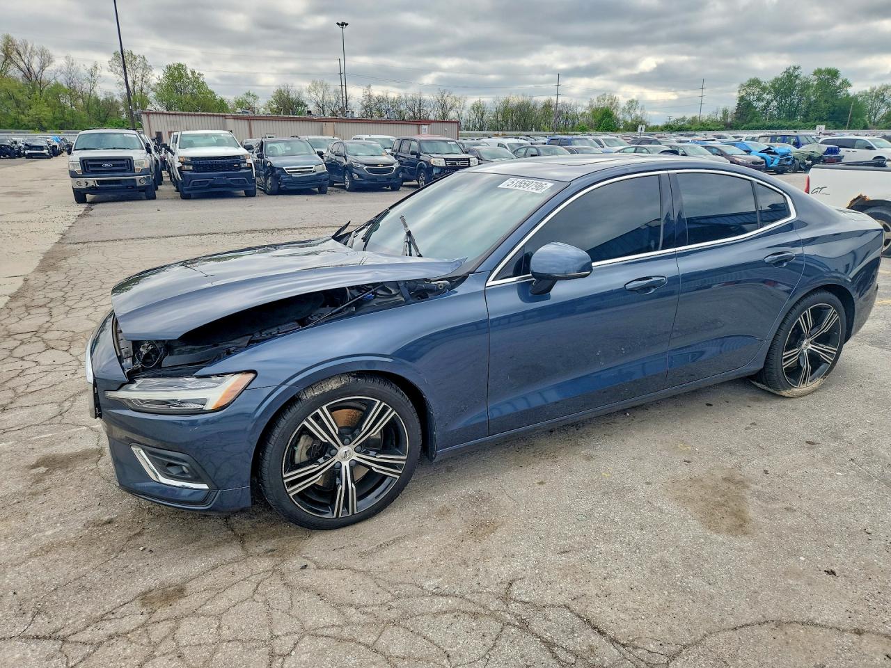 2019 VOLVO S60
