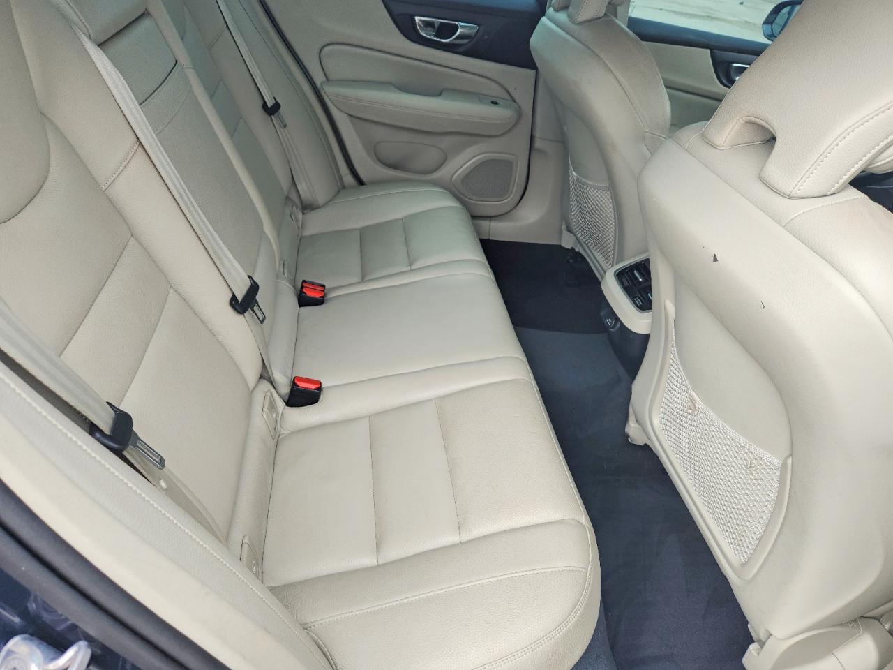 2019 VOLVO S60 T6 INSCRIPTION photo 37