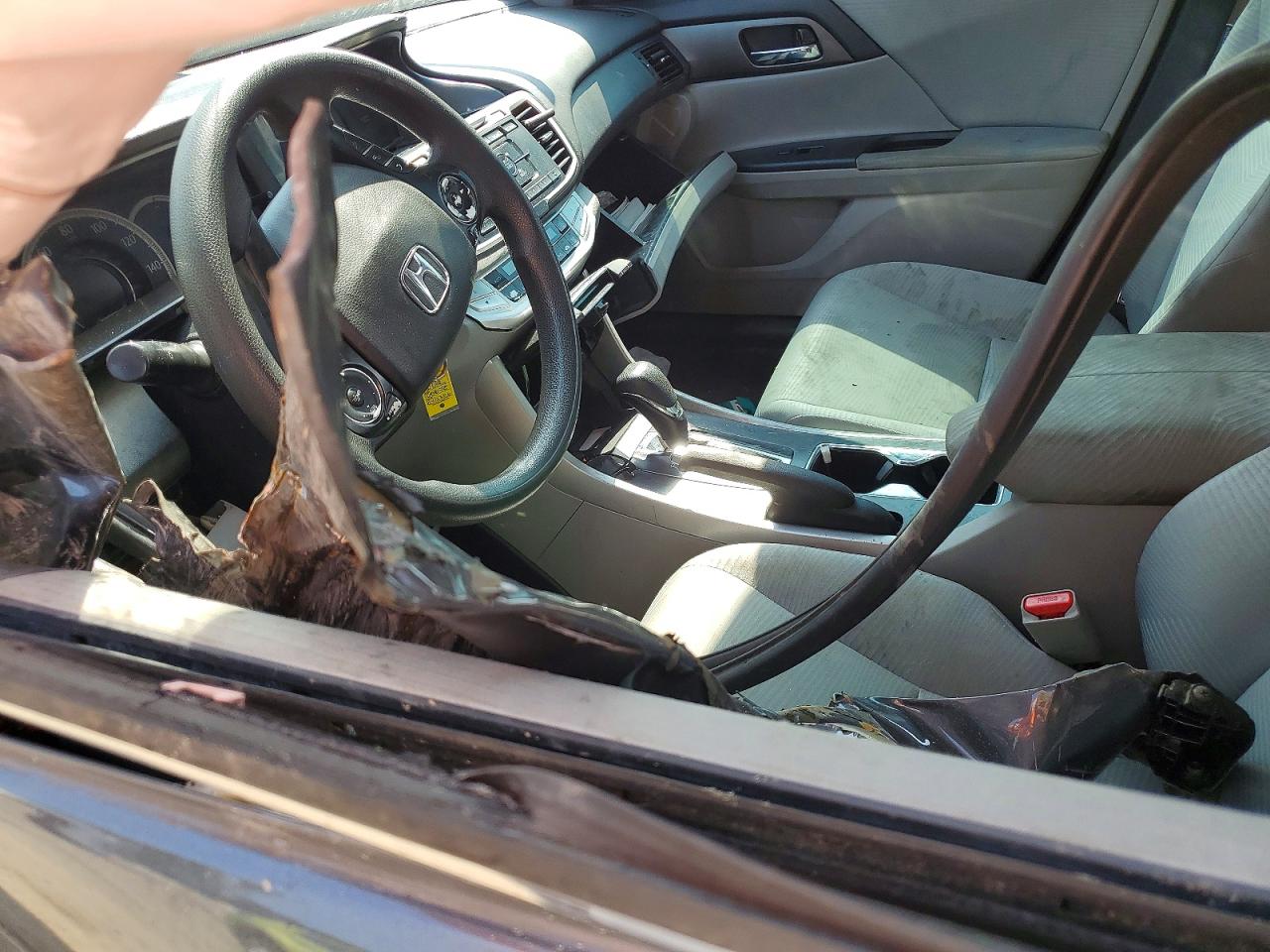 2014 HONDA ACCORD LX photo 19
