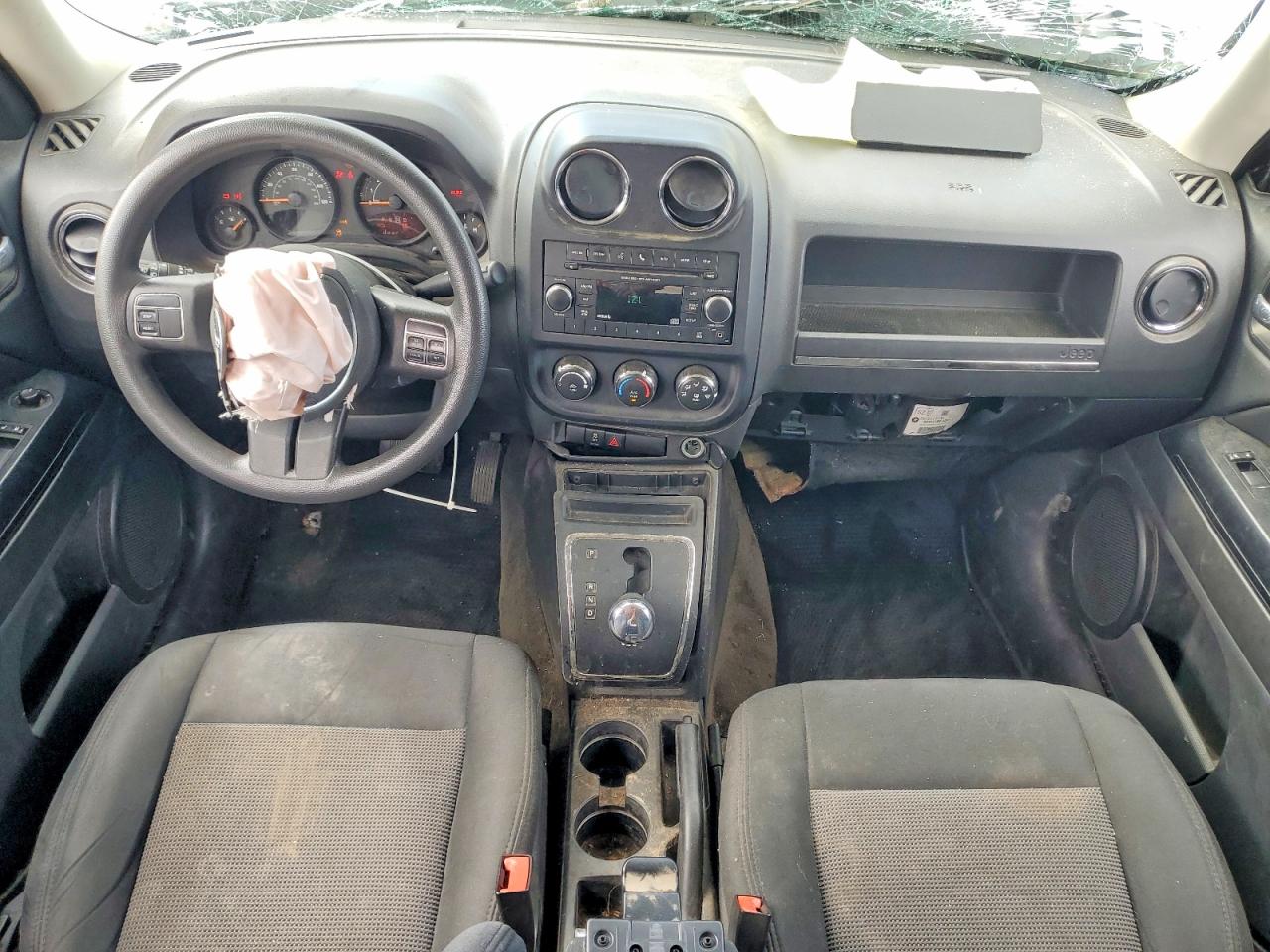 2014 JEEP PATRIOT SPORT photo 22