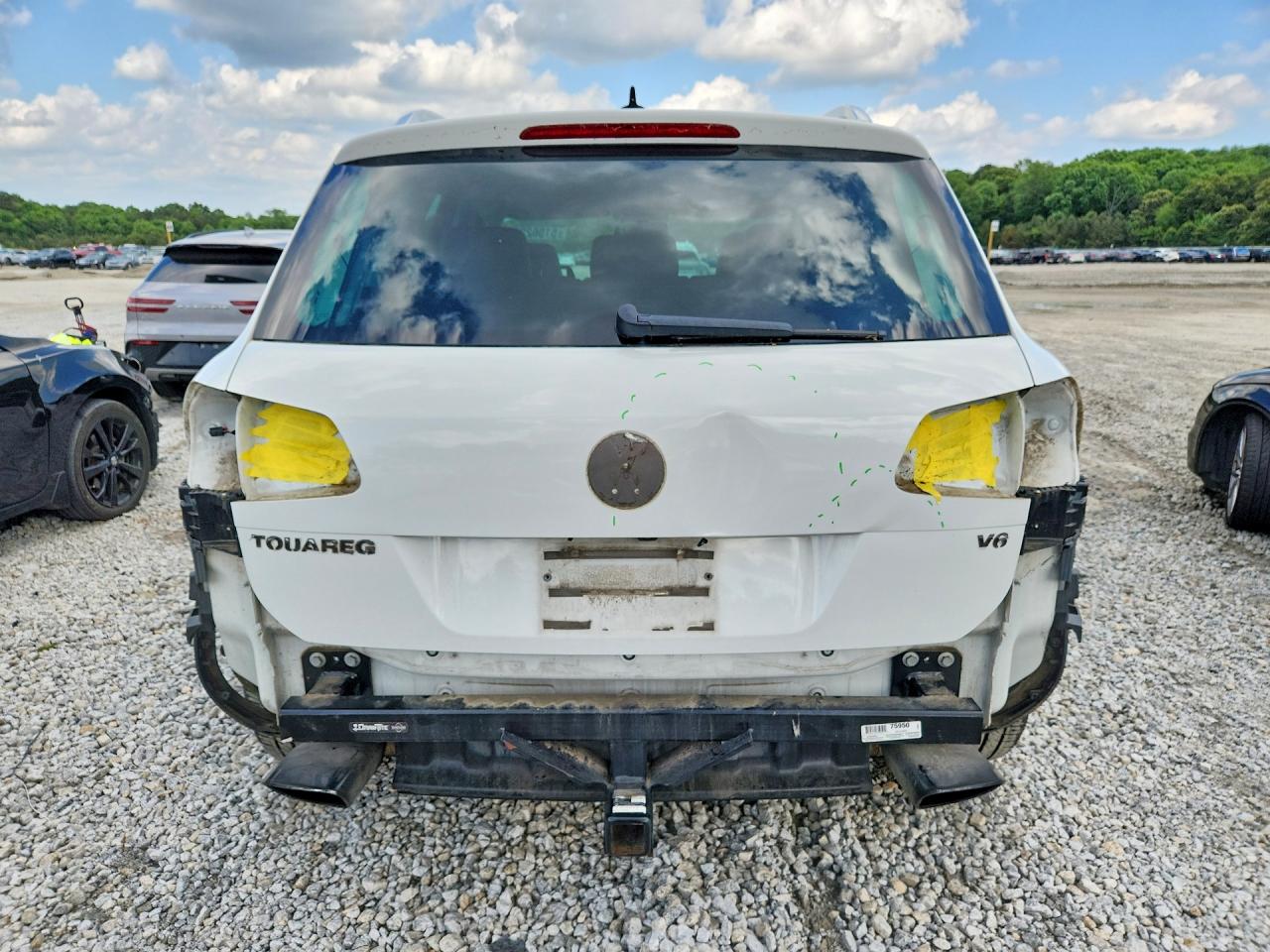 2013 VOLKSWAGEN TOUAREG V6 photo 11